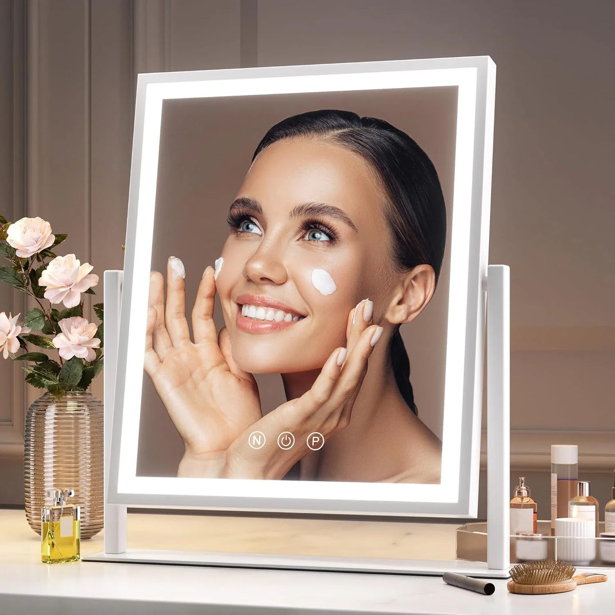 Lighted Makeup Mirror To See Your Beauty Better